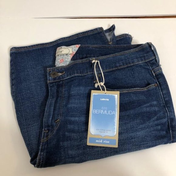 Levi's Pants - NWT Levi's 515 Bermuda Mid Rise Denim Shorts in Size 14 Misses